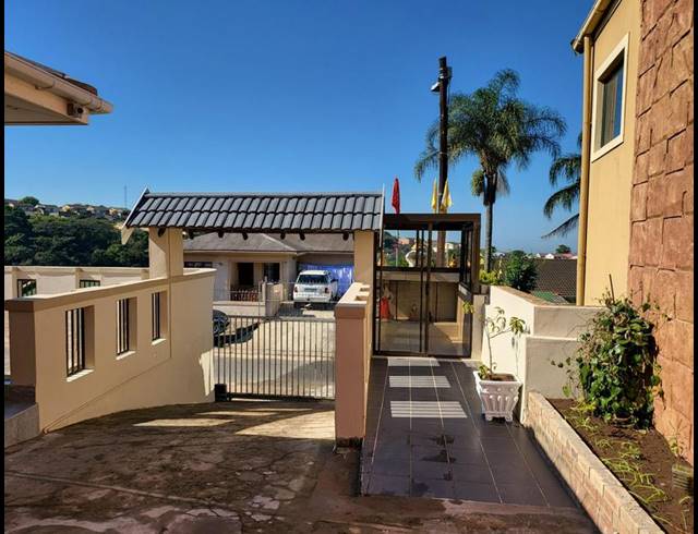 3 BEDROOM HOUSE FOR SALE IN TRENANCE PARK